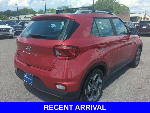 2022 Hyundai VENUE Vehicle Photo in Merrillville, IN 46410