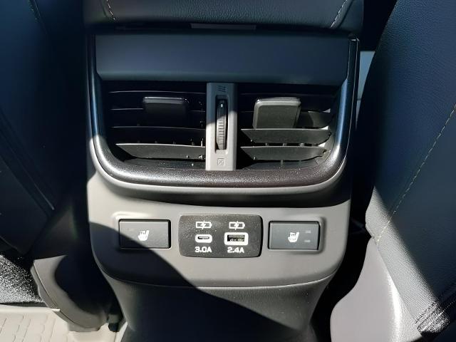 2025 Subaru Outback Vehicle Photo in Green Bay, WI 54304
