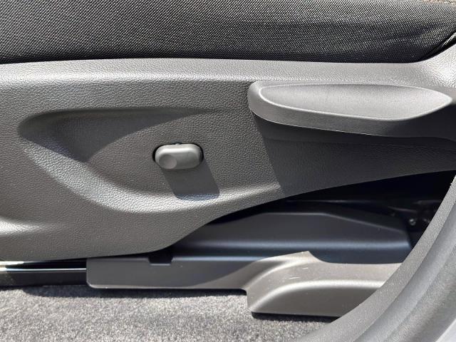 2022 Chevrolet Trax Vehicle Photo in Roslyn, NY 11576