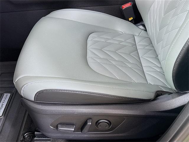 2025 Kia Sportage Vehicle Photo in Everett, WA 98204