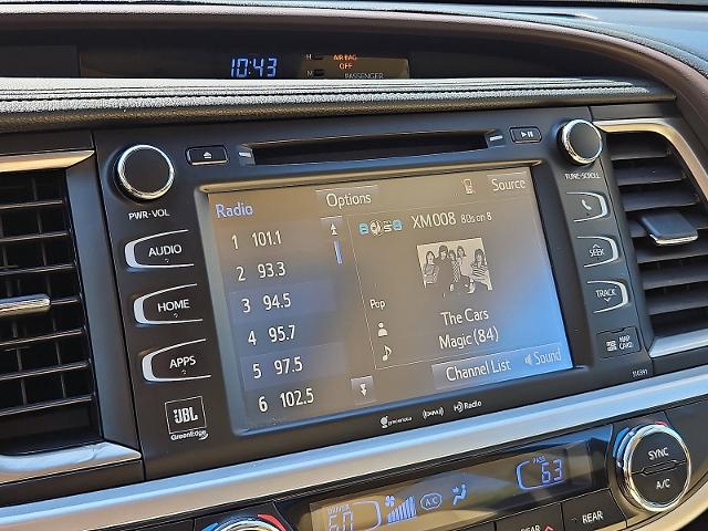 2019 Toyota Highlander Vehicle Photo in TREVOSE, PA 19053-4984