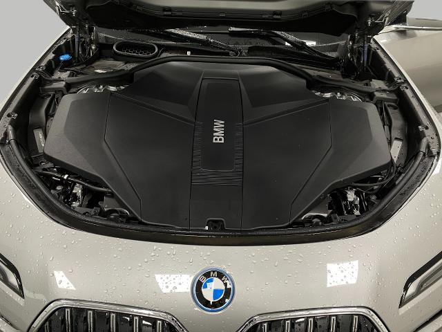 2024 BMW i7 Vehicle Photo in Appleton, WI 54913