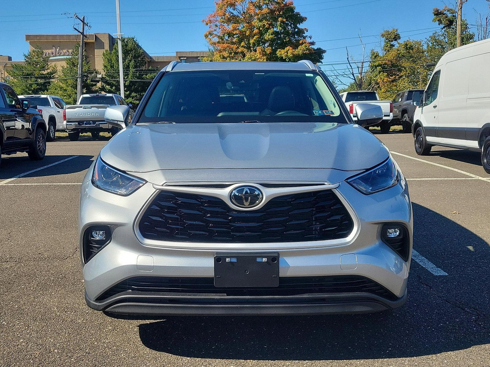 2023 Toyota Highlander Vehicle Photo in Trevose, PA 19053