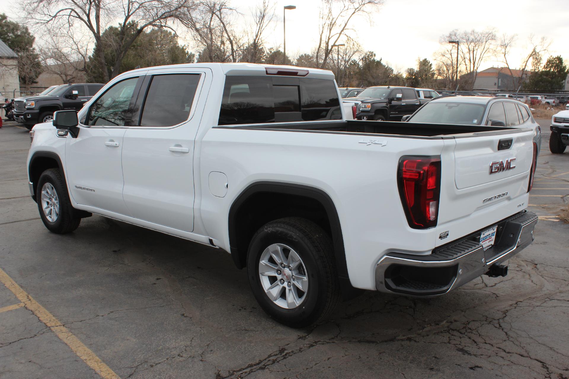 2025 GMC Sierra 1500 Vehicle Photo in AURORA, CO 80012-4011
