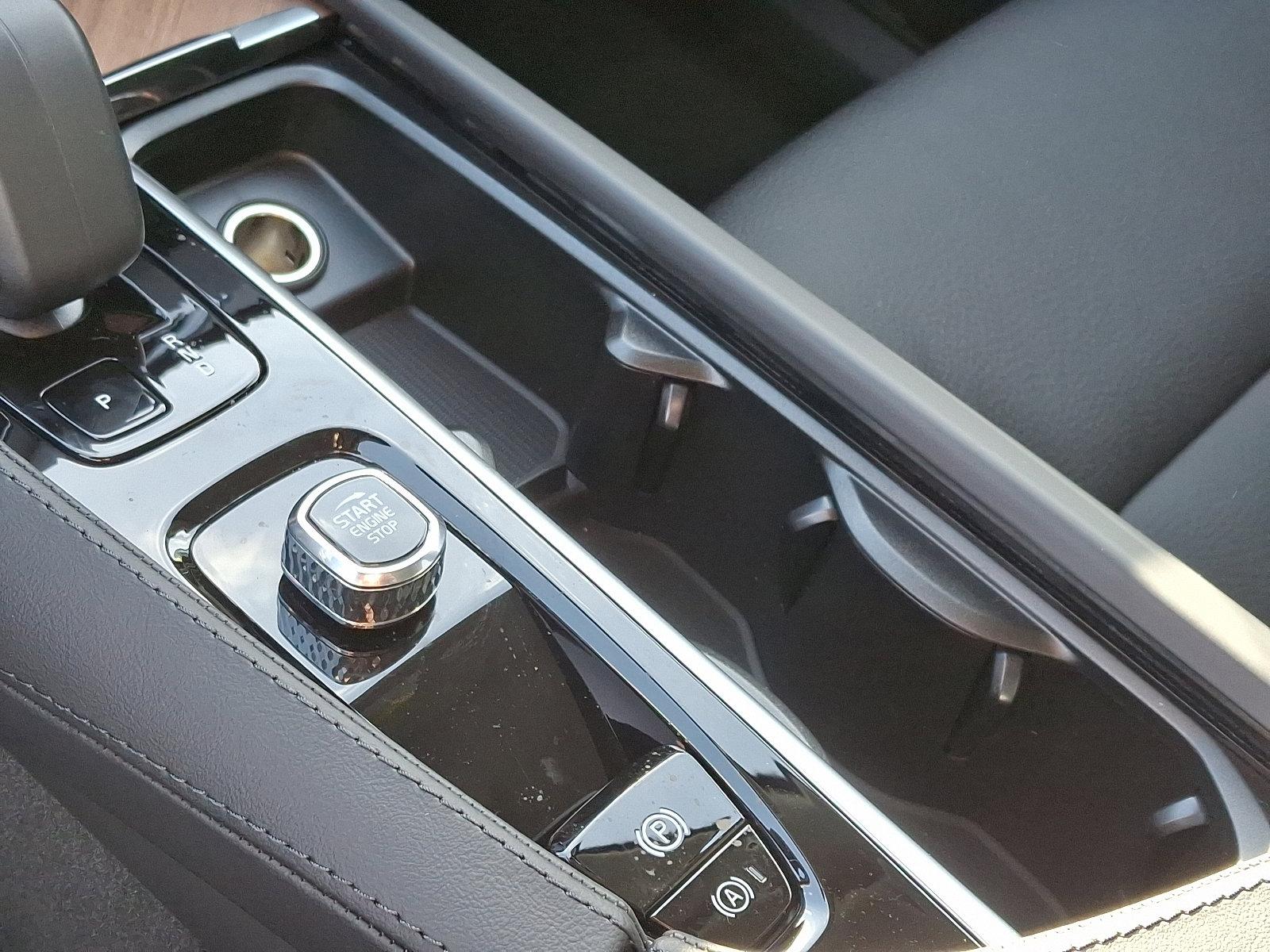 2025 Volvo XC90 Vehicle Photo in Trevose, PA 19053