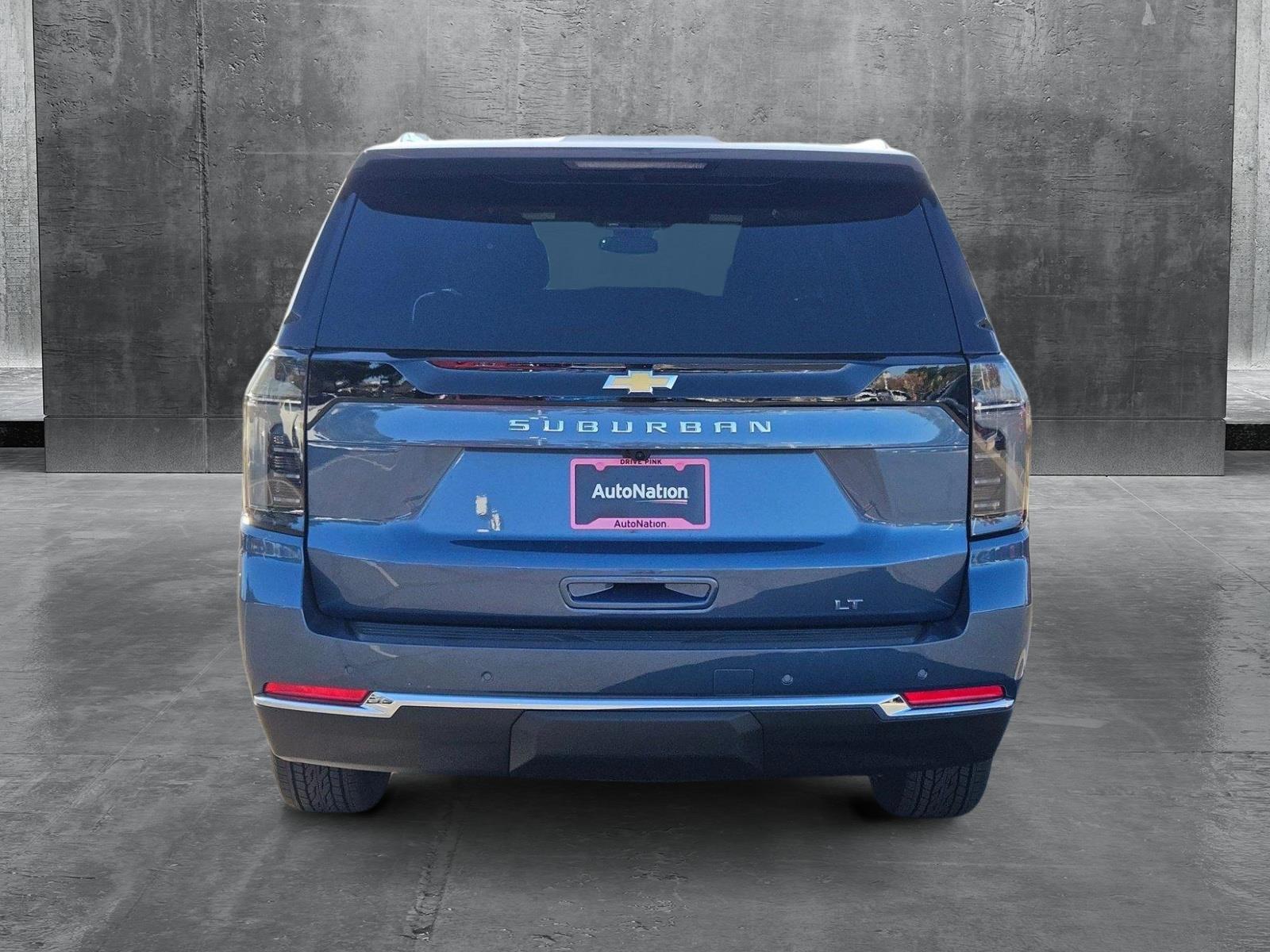 2025 Chevrolet Suburban Vehicle Photo in GILBERT, AZ 85297-0446