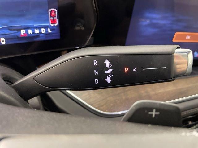 2025 Chevrolet Tahoe Vehicle Photo in PHOENIX, AZ 85014-3381
