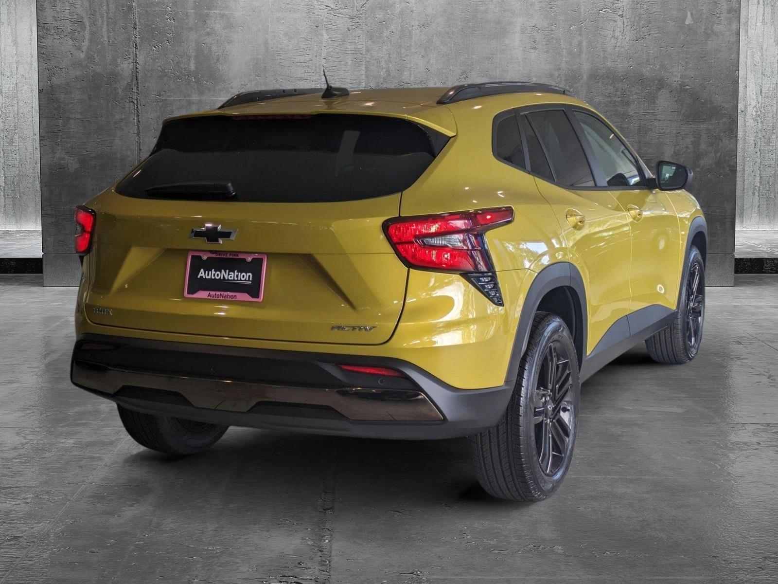 2025 Chevrolet Trax Vehicle Photo in GREENACRES, FL 33463-3207