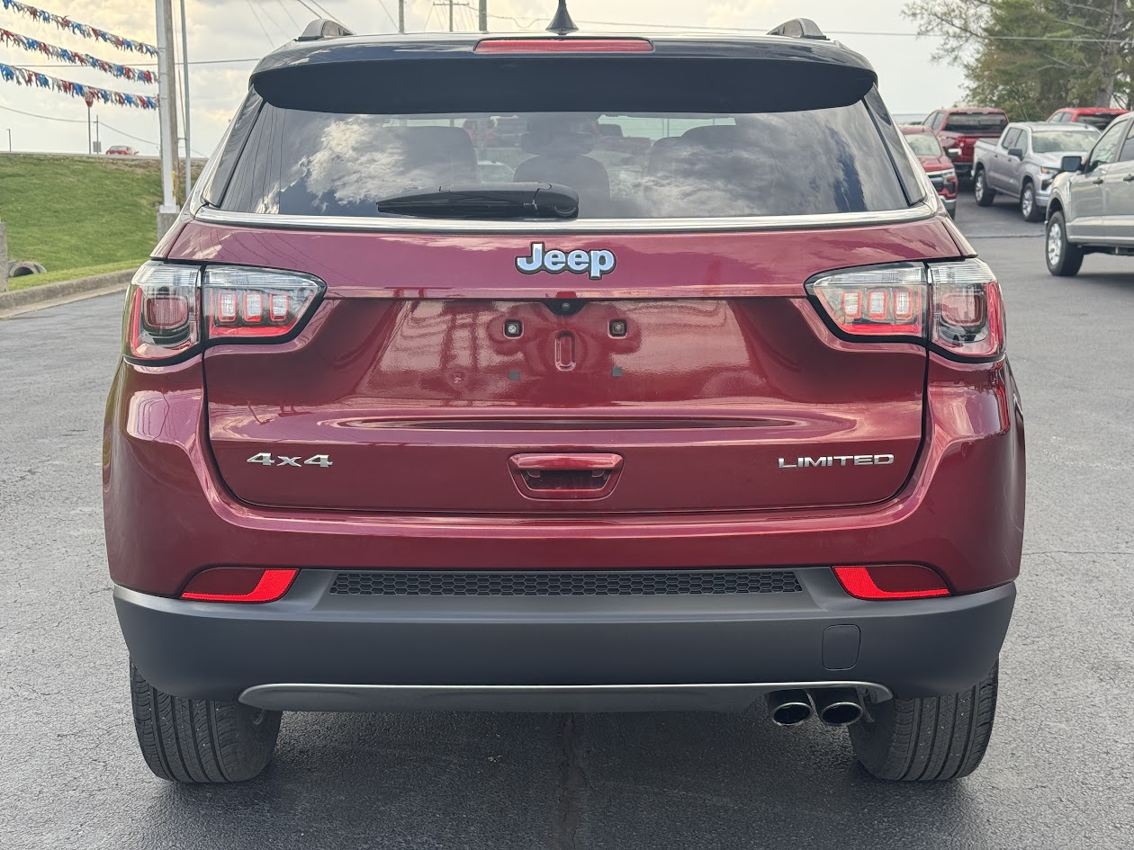 2022 Jeep Compass Vehicle Photo in BOONVILLE, IN 47601-9633