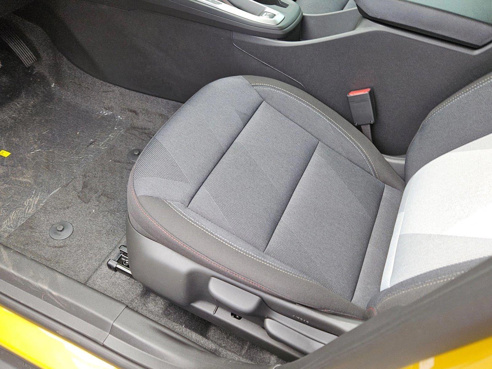 2025 Chevrolet Trax Vehicle Photo in MESA, AZ 85206-4395