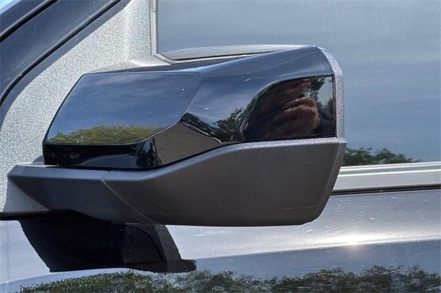 2023 GMC Canyon Vehicle Photo in ELK GROVE, CA 95757-8703