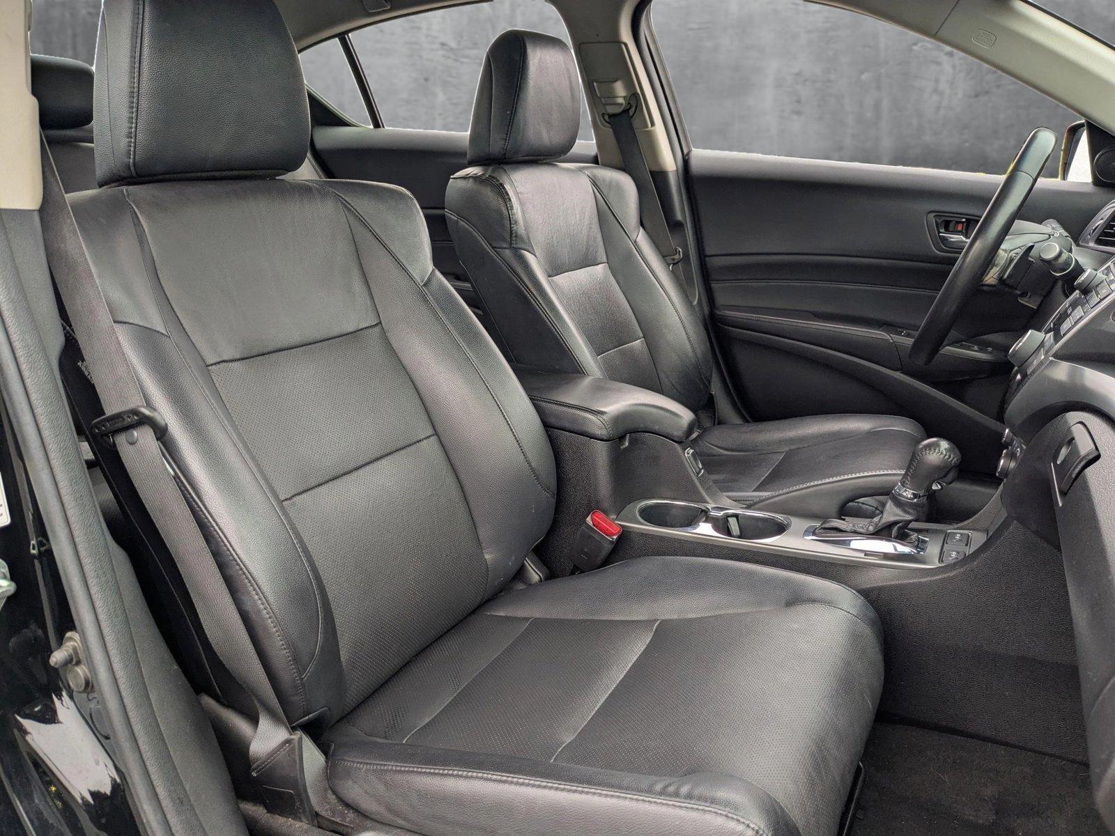 2013 Acura ILX Vehicle Photo in VALENCIA, CA 91355-1705