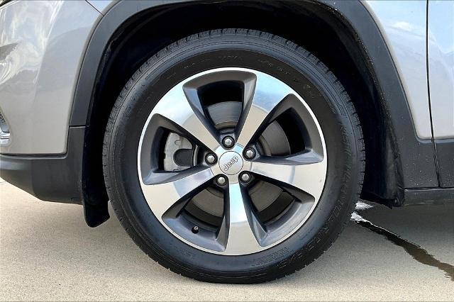 2019 Jeep Cherokee Vehicle Photo in San Antonio, TX 78230
