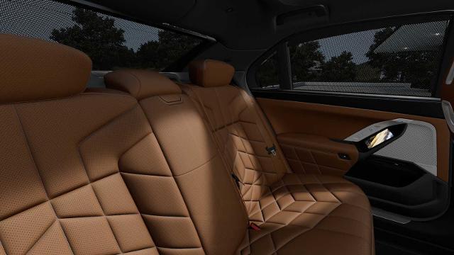 2025 BMW 760i xDrive Vehicle Photo in GRAPEVINE, TX 76051