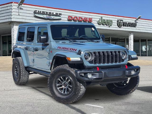 2024 Jeep Wrangler Vehicle Photo in Ennis, TX 75119-5114
