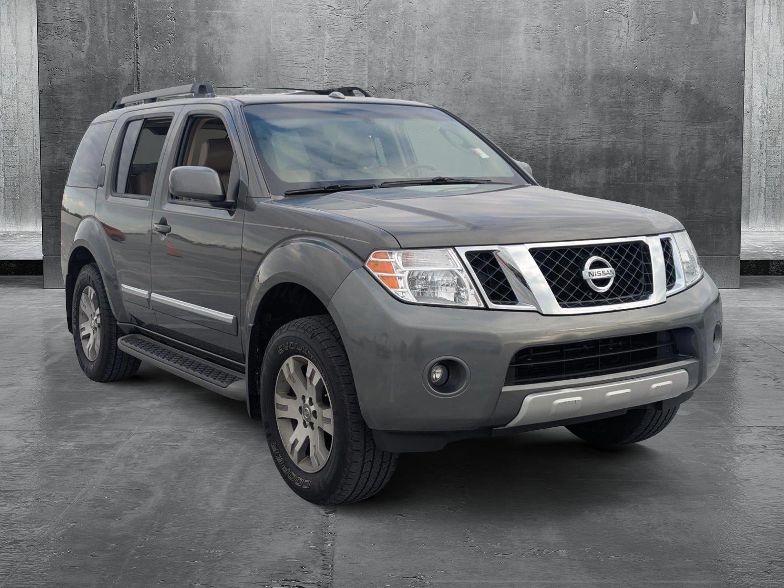 2008 Nissan Pathfinder Vehicle Photo in Ft. Myers, FL 33907