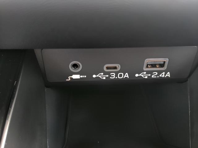 2025 Subaru Outback Vehicle Photo in Green Bay, WI 54304