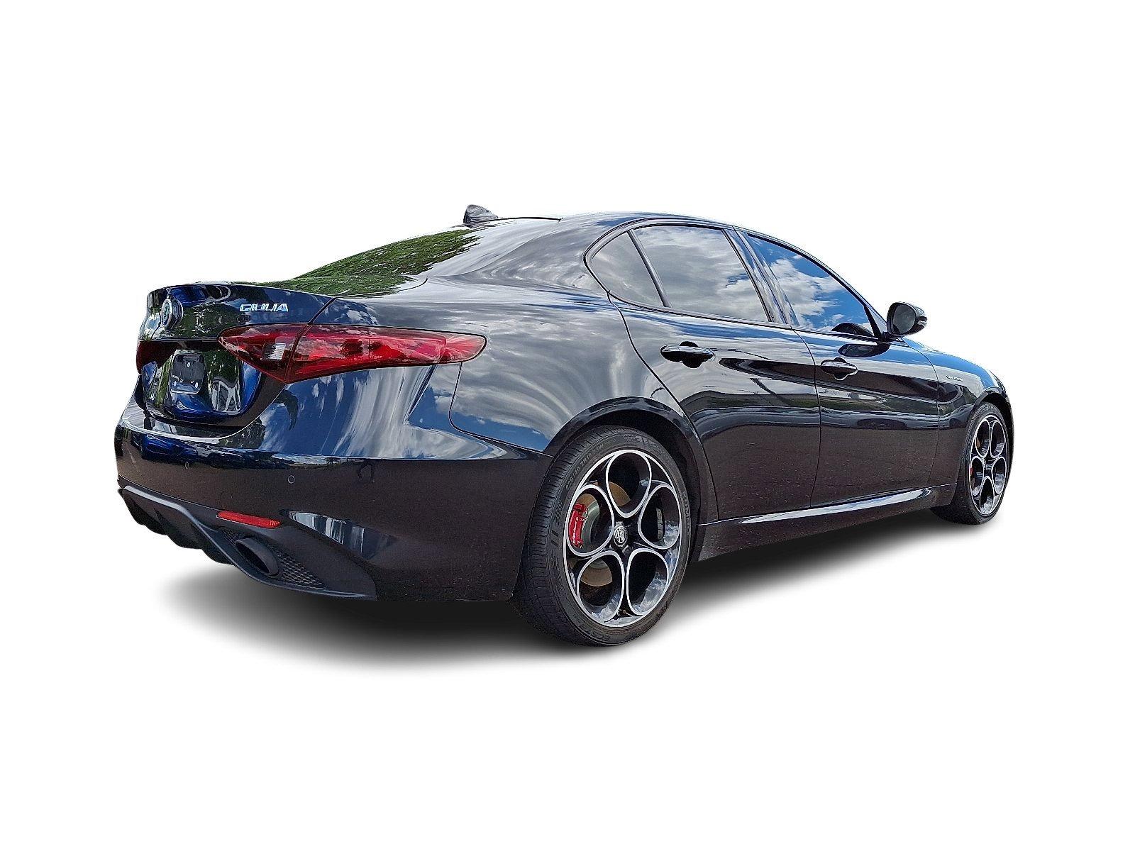 2022 Alfa Romeo Giulia Vehicle Photo in Willow Grove, PA 19090