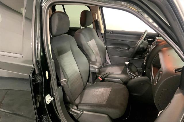 2013 Jeep Patriot Vehicle Photo in Lees Summit, MO 64086