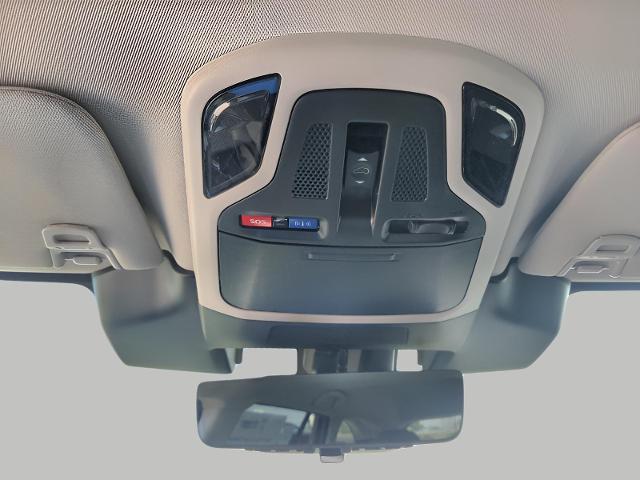 2025 Subaru Outback Vehicle Photo in Green Bay, WI 54304
