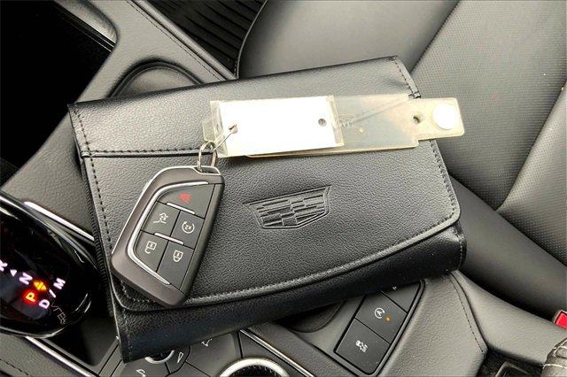 2024 Cadillac XT4 Vehicle Photo in KANSAS CITY, MO 64114-4545