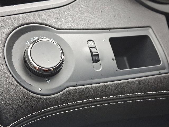 2014 Buick LaCrosse Vehicle Photo in TREVOSE, PA 19053-4984