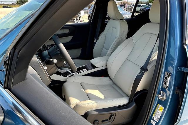 2023 Volvo XC40 Vehicle Photo in Grapevine, TX 76051
