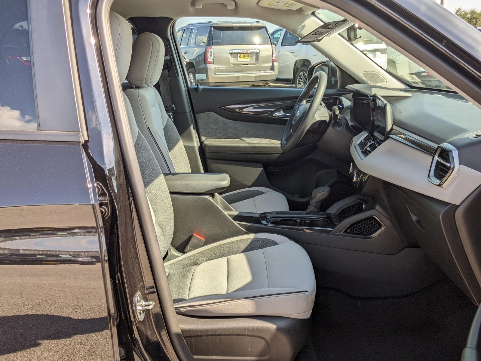 2024 Chevrolet Trailblazer Vehicle Photo in Seguin, TX 78155