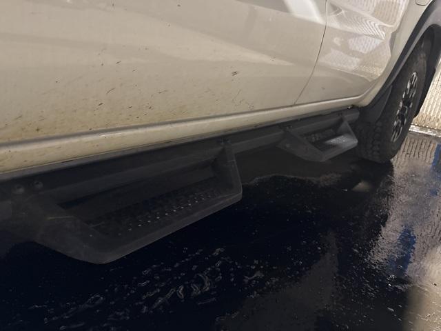 2022 Nissan Frontier Vehicle Photo in ENGLEWOOD, CO 80113-6708