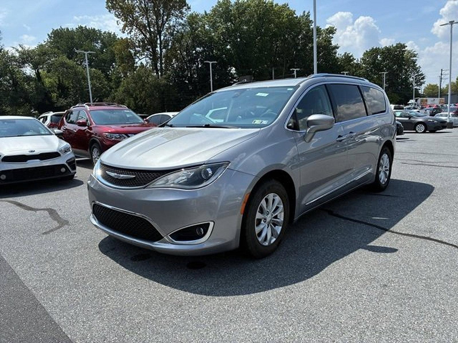 2019 Chrysler Pacifica Vehicle Photo in Harrisburg, PA 17111