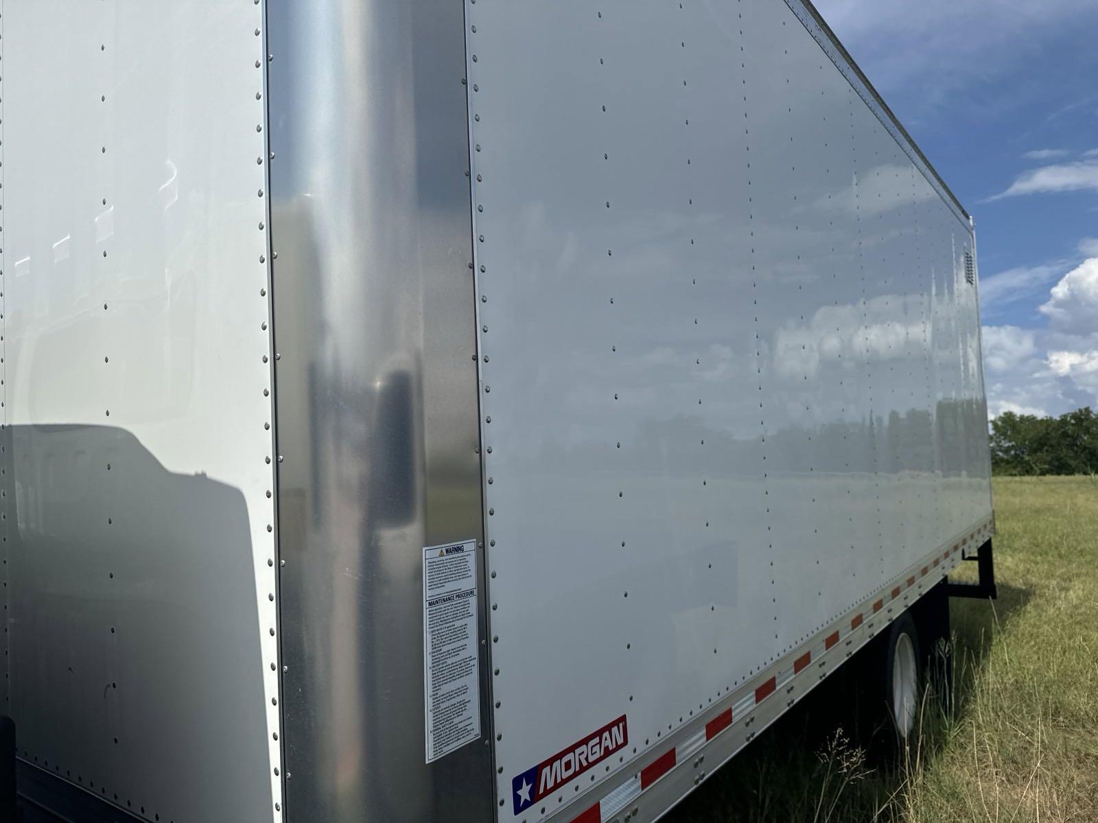 2025 Chevrolet Low Cab Forward 5500 XG Vehicle Photo in GEORGETOWN, TX 78626-7508