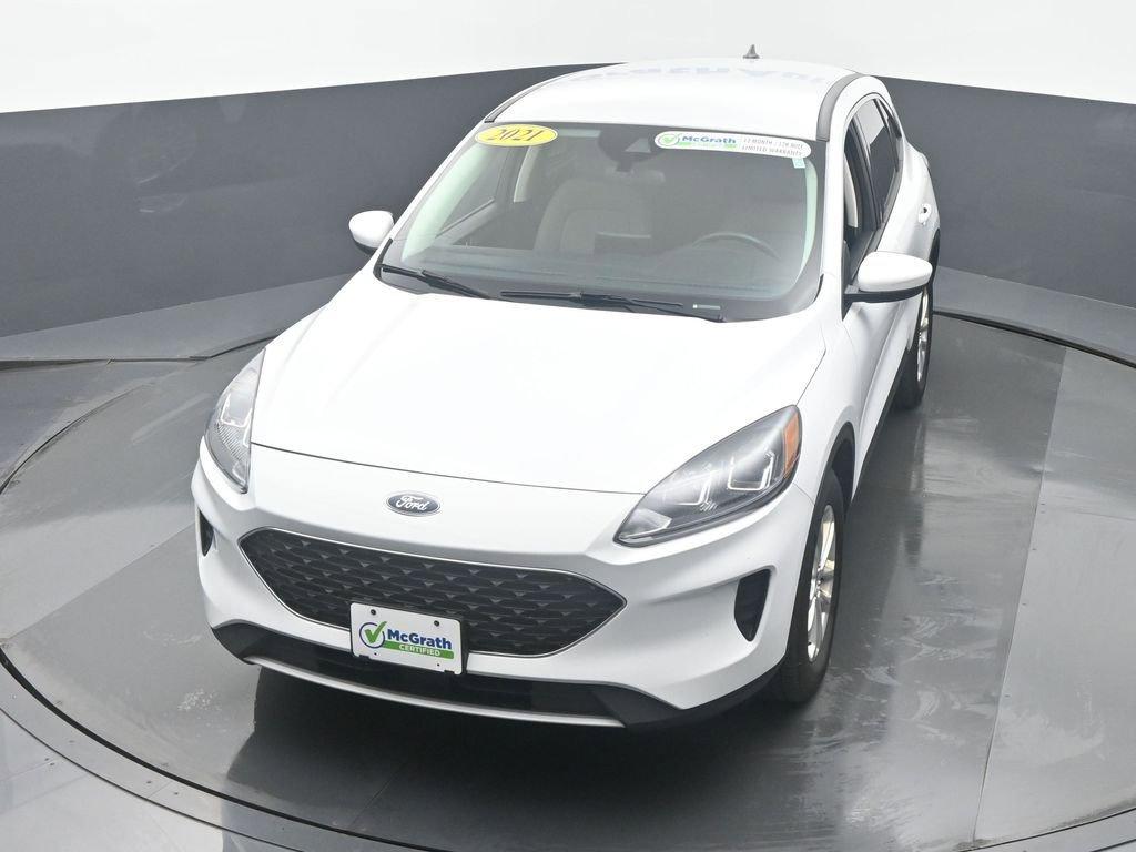 2021 Ford Escape Vehicle Photo in Marion, IA 52302