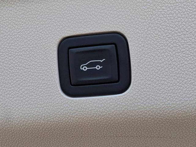 2023 Cadillac Escalade Vehicle Photo in TREVOSE, PA 19053-4984