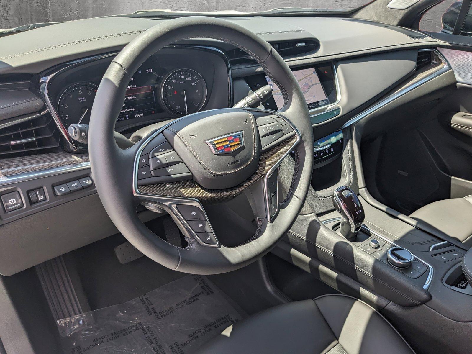 2024 Cadillac XT5 Vehicle Photo in WEST PALM BEACH, FL 33407-3296