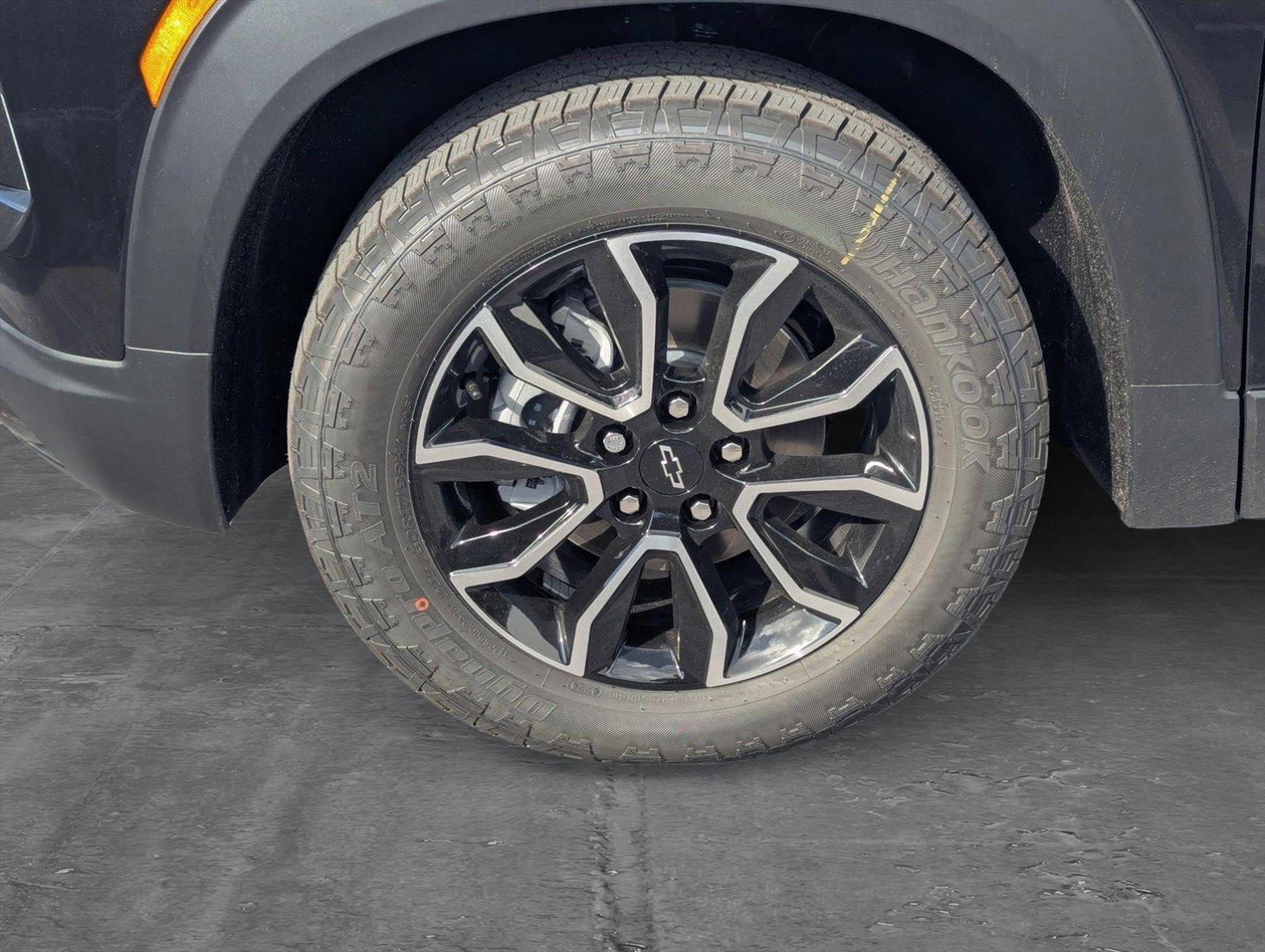 2025 Chevrolet Trailblazer Vehicle Photo in PEMBROKE PINES, FL 33024-6534