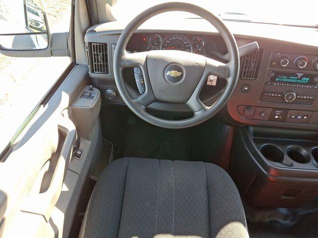 2022 Chevrolet Express Cargo 2500 Vehicle Photo in DANBURY, CT 06810-5034