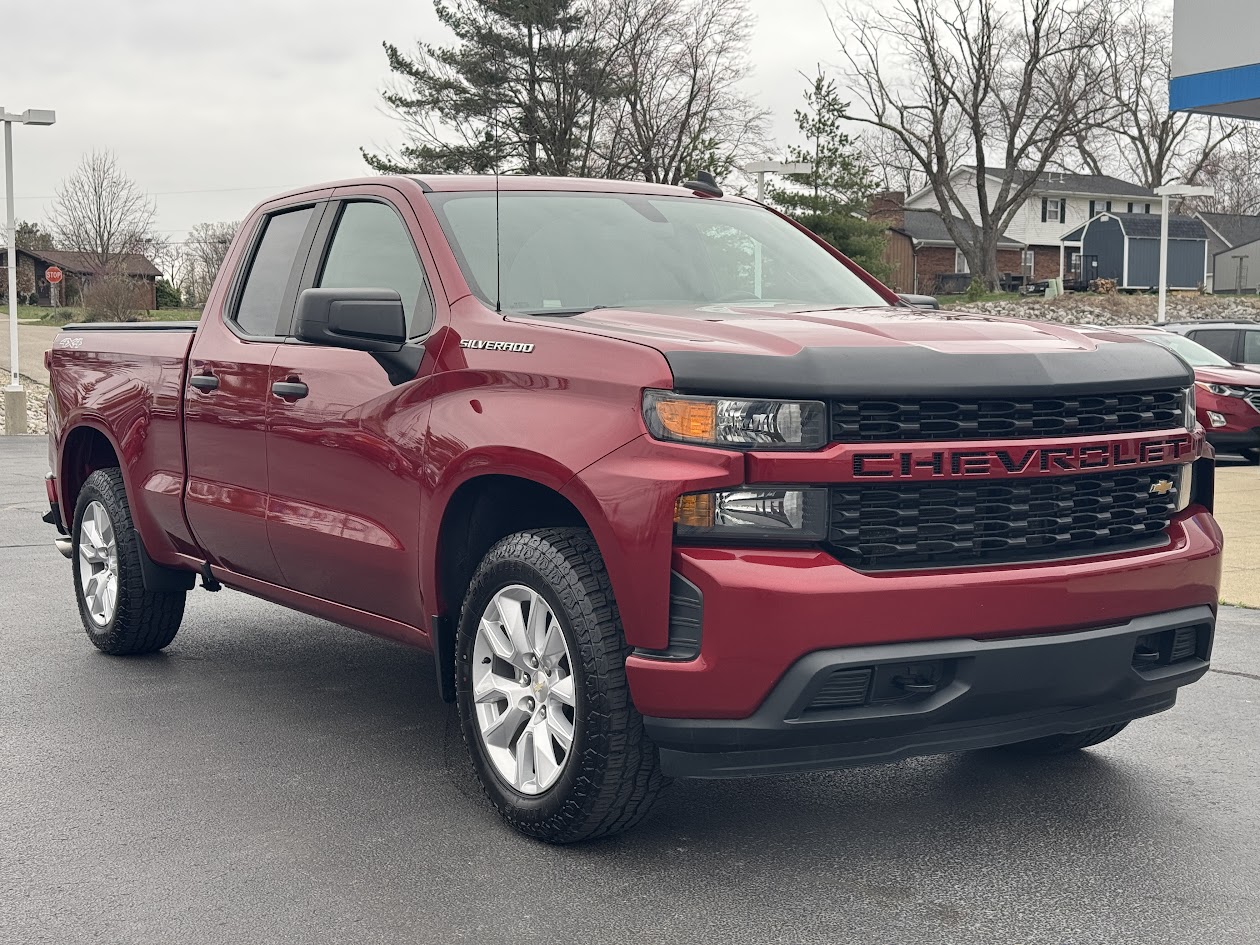 2020 Chevrolet Silverado 1500 Vehicle Photo in BOONVILLE, IN 47601-9633