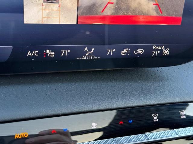 2025 Buick Enclave Vehicle Photo in COLUMBIA, MO 65203-3903