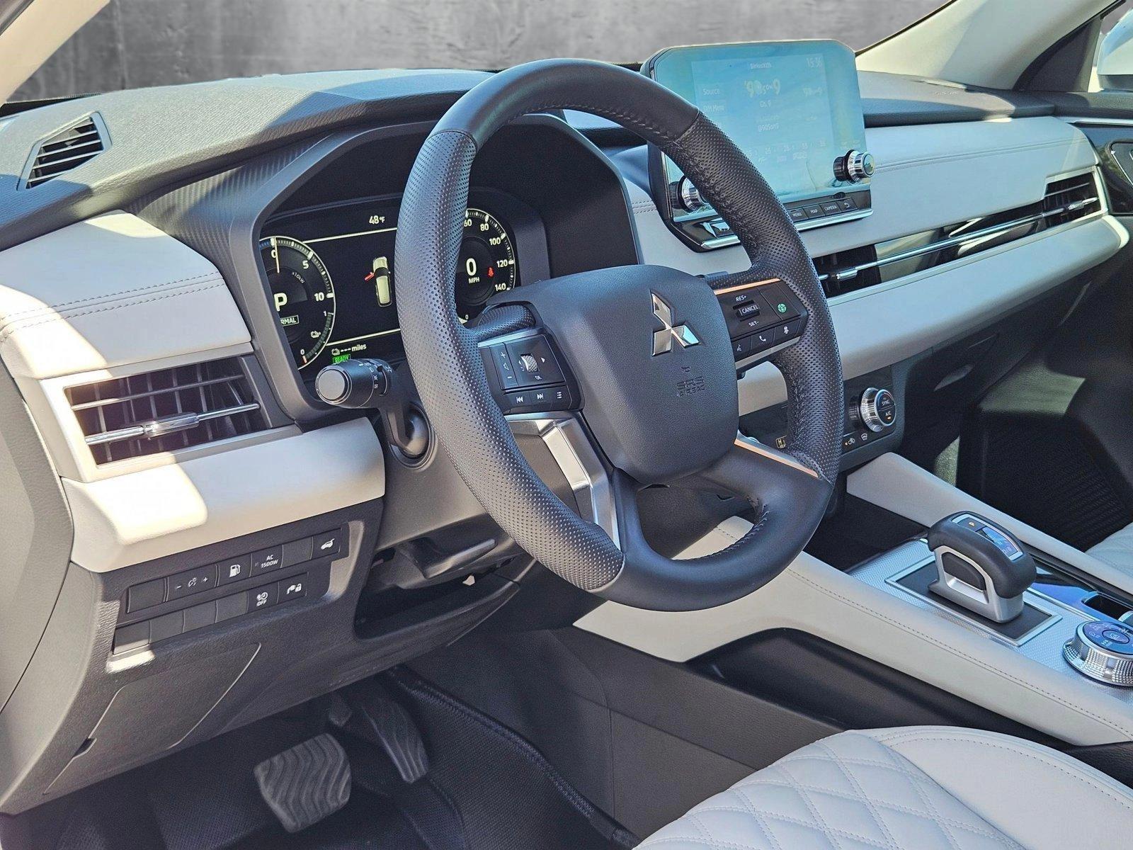 2023 Mitsubishi Outlander PHEV Vehicle Photo in AUSTIN, TX 78759-4154
