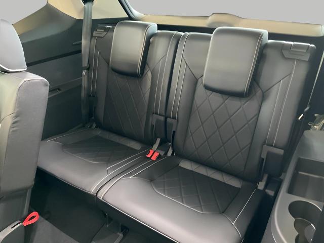 2025 Volkswagen Atlas Vehicle Photo in Oshkosh, WI 54904