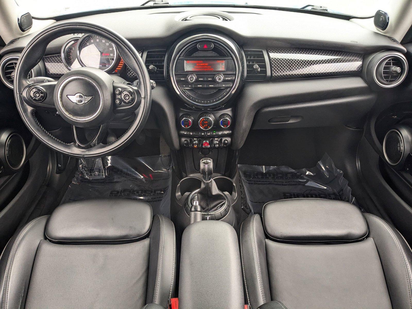 2015 MINI Cooper S Hardtop Vehicle Photo in Towson, MD 21204