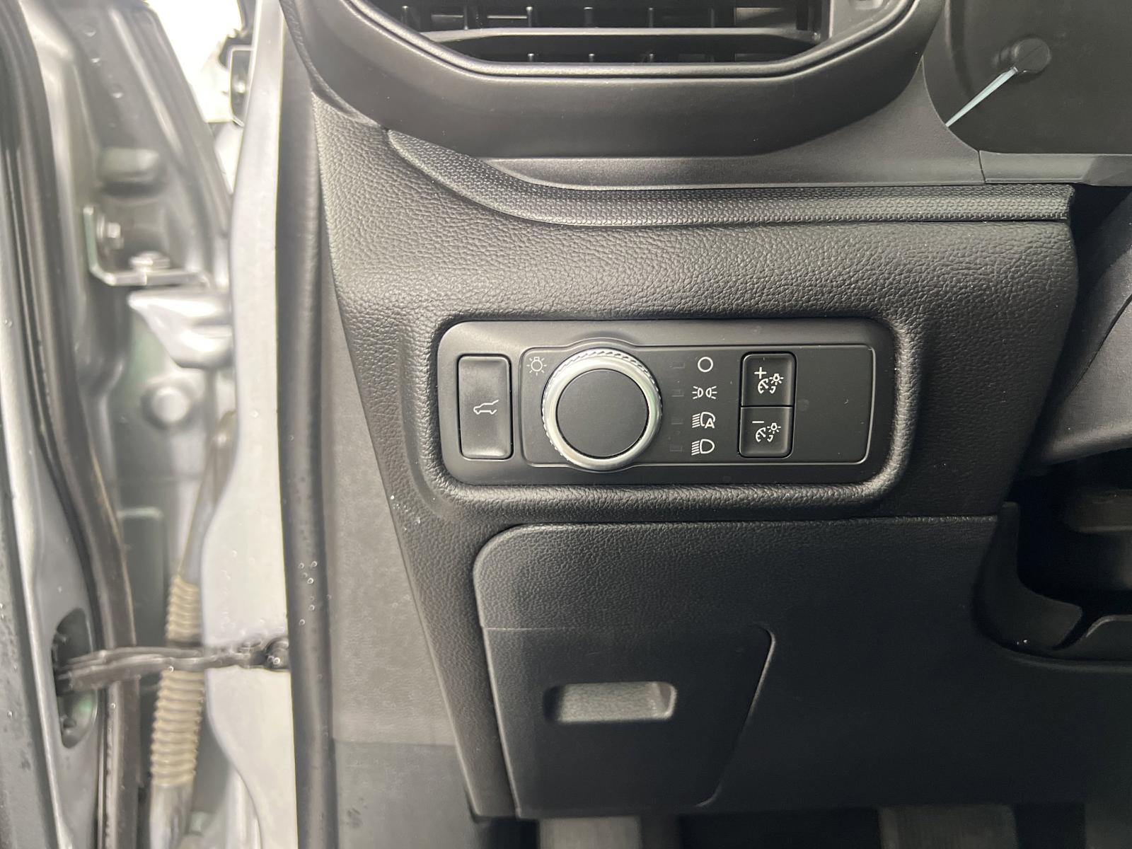 2021 Ford Explorer Vehicle Photo in GEORGETOWN, TX 78626-7508
