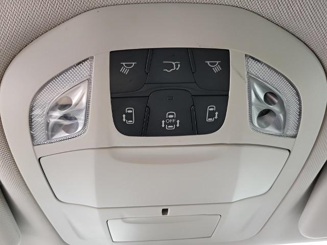 2023 Chrysler Pacifica Vehicle Photo in Oshkosh, WI 54904