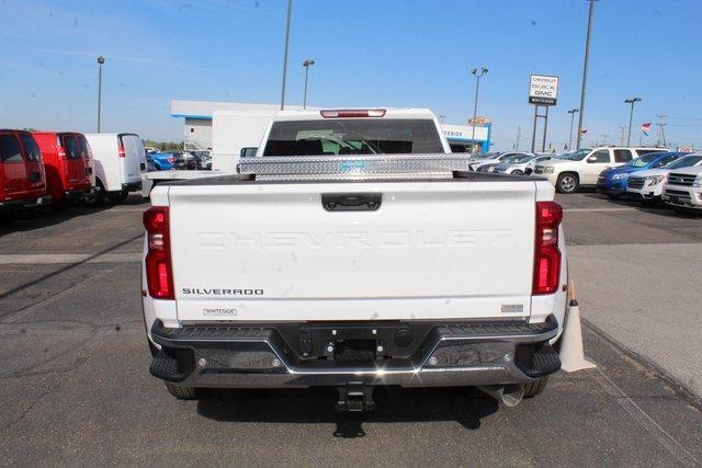 2025 Chevrolet Silverado 3500 HD Vehicle Photo in SAINT CLAIRSVILLE, OH 43950-8512