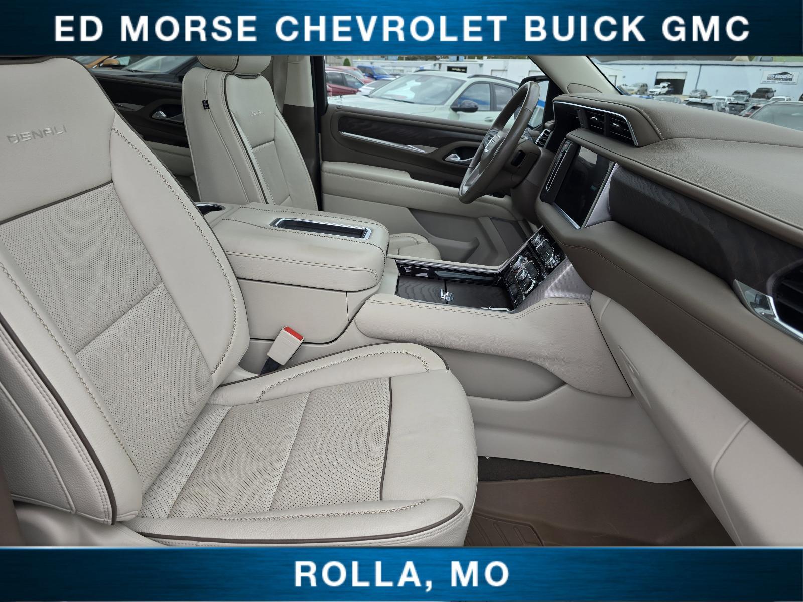 2022 GMC Yukon XL Vehicle Photo in Rolla, MO 65401
