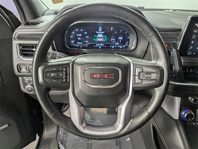 2023 GMC Yukon XL Vehicle Photo in ENGLEWOOD, CO 80113-6708