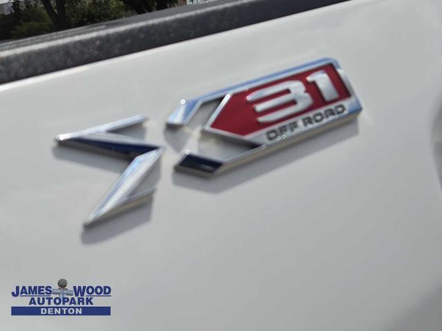 2022 GMC Sierra 2500 HD Vehicle Photo in DENTON, TX 76210-9321