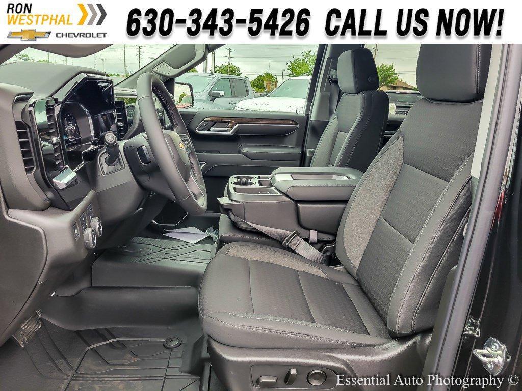 2025 Chevrolet Silverado 1500 Vehicle Photo in AURORA, IL 60503-9326