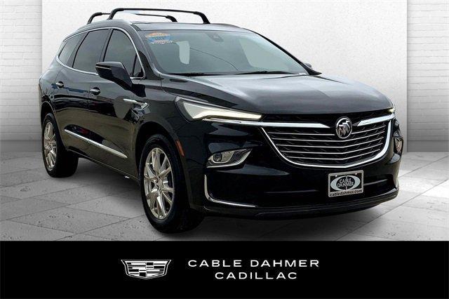 2022 Buick Enclave Vehicle Photo in TOPEKA, KS 66609-0000