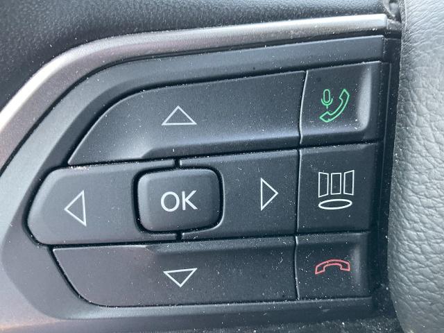 2023 Jeep Grand Cherokee L Vehicle Photo in Kaukauna, WI 54130